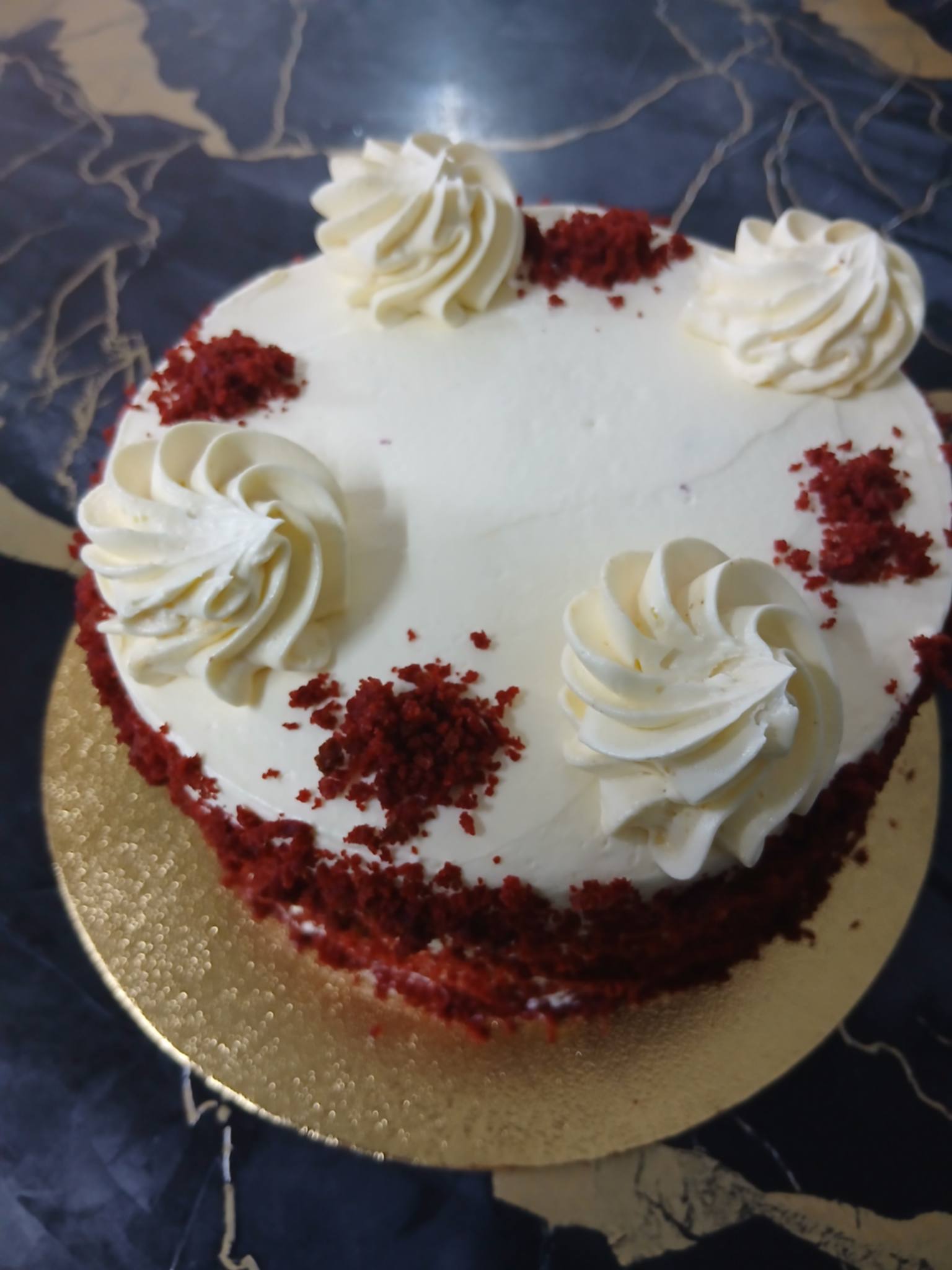 Instant buying cakes available